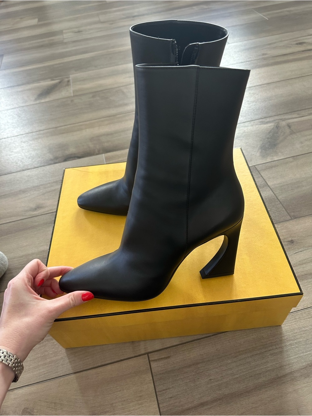 Fendi arco leather boot